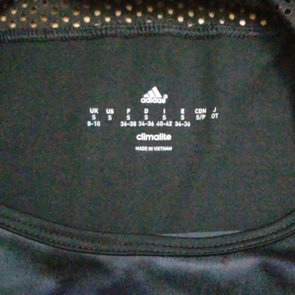 Two Adidas workout tank tops - Picture 3 of 5